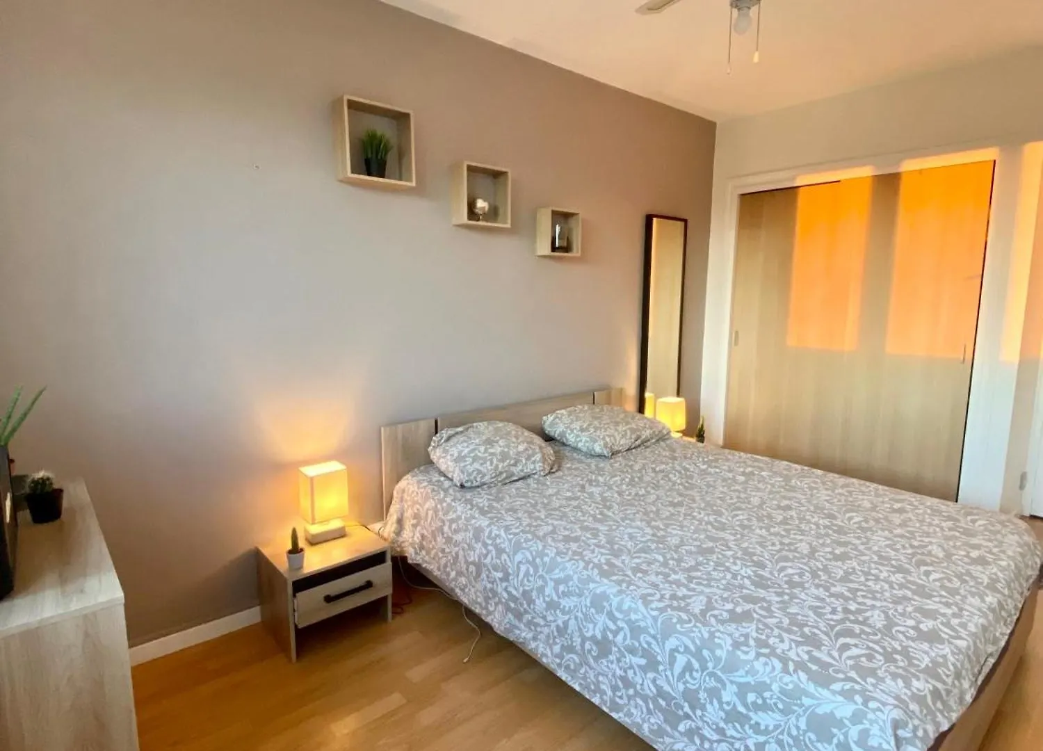 Le Paisible Appartement Décines-Charpieu Frankrijk